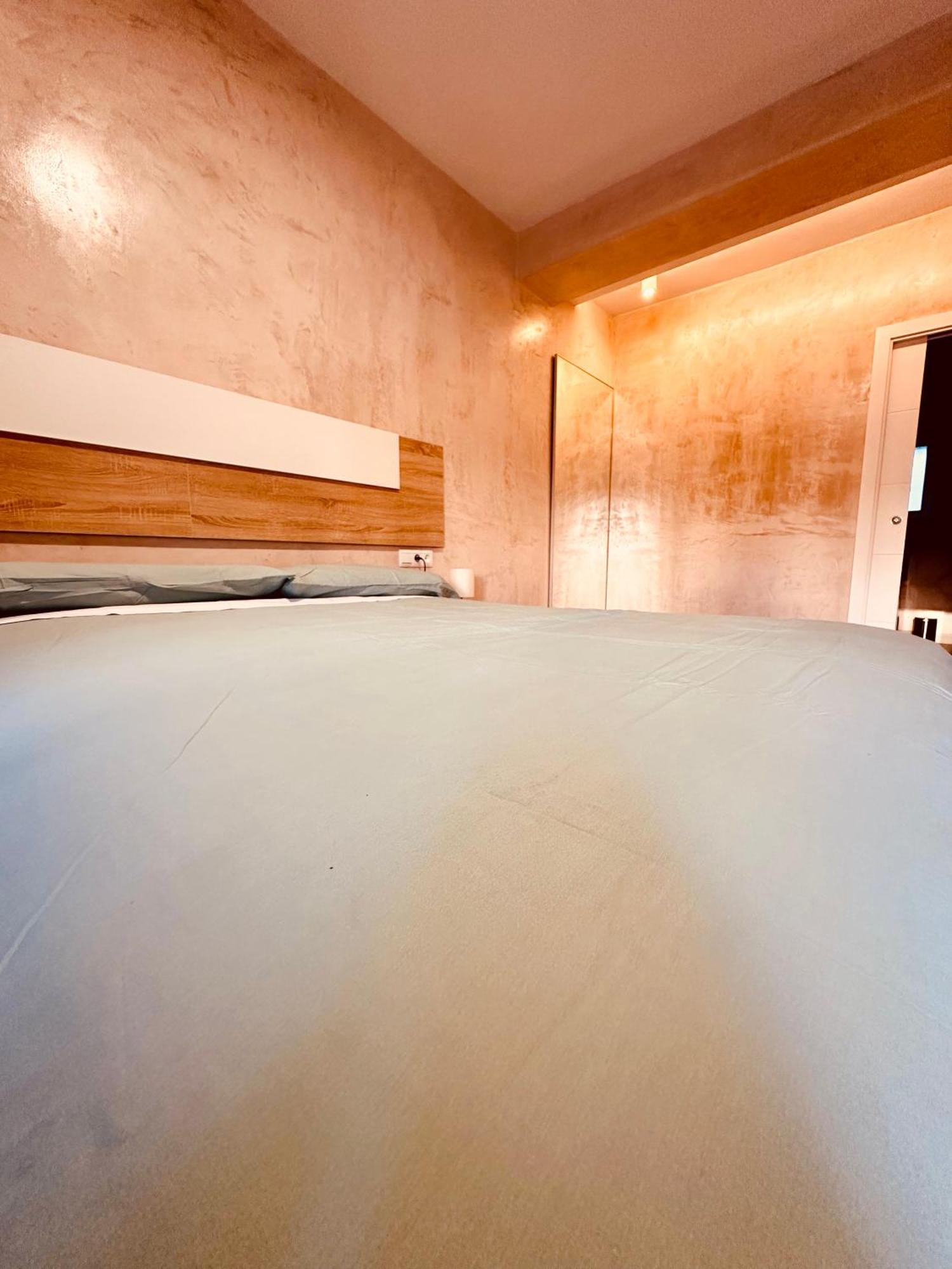 Cherry Jacuzzi Apartment Ronda Exterior foto